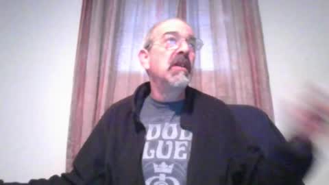 Snapshot of jony_five chatting on January 1, 2:52 pm Jon online show from January 1, 2:52 pm