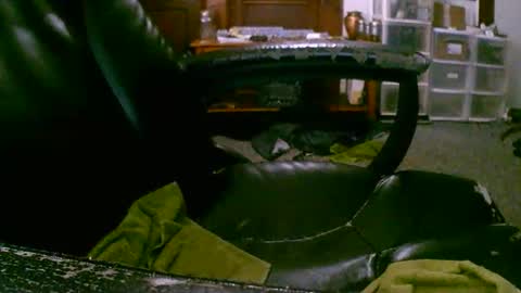 Snapshot of jonyroxy90 chatting on October 26, 5:46 am jonyroxy90 online show from October 26, 5:46 am