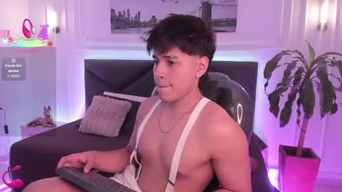 JORDAN online show from November 12, 9:03 pm