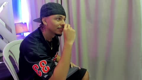 Snapshot of jordan_love7 chatting on September 21, 12:40 pm jordan online show from September 21, 12:40 pm