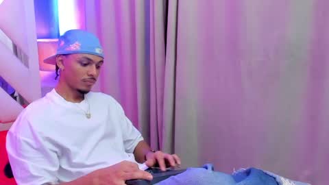 Snapshot of jordan_love7 chatting on September 27, 12:43 pm jordan online show from September 27, 12:43 pm