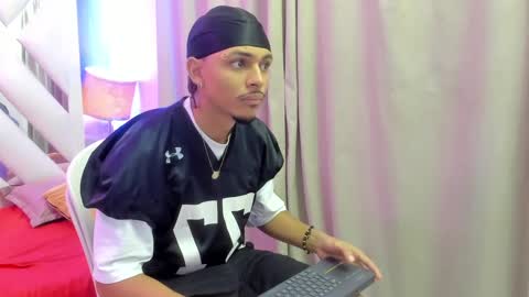 Snapshot of jordan_love7 chatting on September 28, 12:54 pm jordan online show from September 28, 12:54 pm