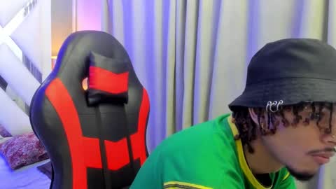 Snapshot of jordan_love7 chatting on October 16, 12:28 pm jordan online show from October 16, 12:28 pm