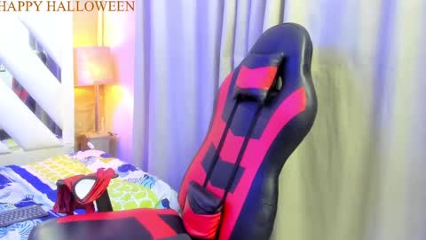 Snapshot of jordan_love7 chatting on October 31, 1:01 pm jordan online show from October 31, 1:01 pm