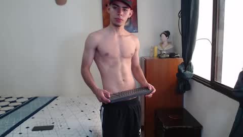 Snapshot of jordan_smitths chatting on February 17, 3:40 pm jordan_smitths online show from February 17, 3:40 pm