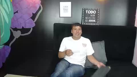Snapshot of jordy_kiing chatting on September 24, 5:00 am Jordy Kiing online show from September 24, 5:00 am