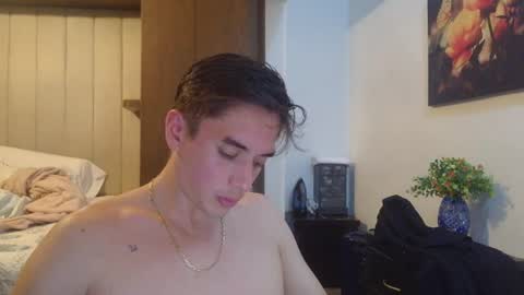 Snapshot of jorge124345 chatting on August 6, 3:19 am Babyface online show from August 6, 3:19 am