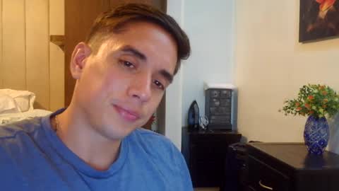 Snapshot of jorge124345 chatting on August 7, 4:36 am Babyface online show from August 7, 4:36 am