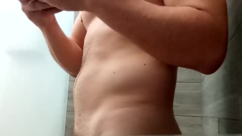 jorgelatino1919 online show from April 2, 5:10 pm