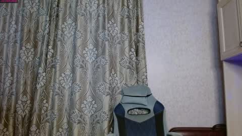 Snapshot of jorra777 chatting on December 11, 8:47 am Jora online show from December 11, 8:47 am