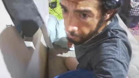 Snapshot of jose_longoria266 chatting on October 20, 4:13 am jose_longoria266 online show from October 20, 4:13 am