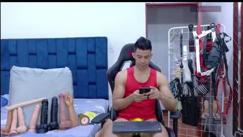jose_rumbero91 online show from May 7, 2:06 am
