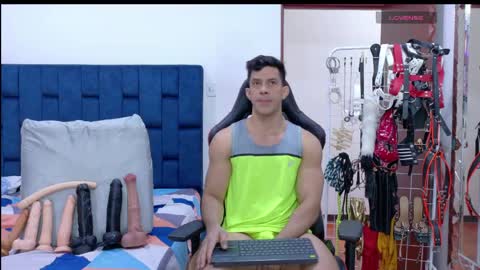 jose_rumbero91 online show from May 16, 12:48 pm