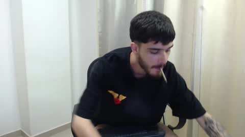 Snapshot of joseh0se chatting on February 2, 12:31 am alejandro online show from February 2, 12:31 am