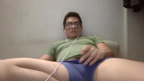 Snapshot of joselino249595_ chatting on January 6, 4:36 am TwinkJoselinoHot online show from January 6, 4:36 am