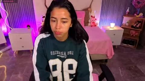 Joselyn  online show from April 30, 12:22 pm