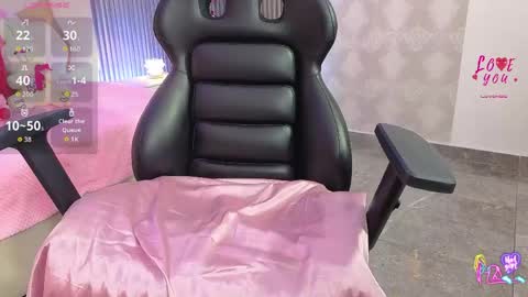 Joselyn  online show from May 18, 4:24 pm