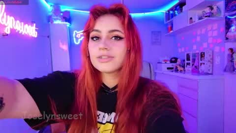 Snapshot of joselynsweet chatting on May 2, 7:19 pm Sofia Garcia online show from May 2, 7:19 pm