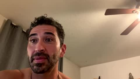 Snapshot of josemcmin chatting on April 4, 3:38 am josemcmin online show from April 4, 3:38 am