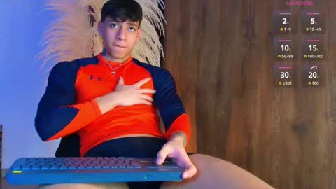 Snapshot of josep_davies chatting on October 22, 8:52 pm Josep online show from October 22, 8:52 pm