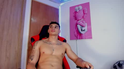 Snapshot of joseph__boy chatting on December 4, 1:53 pm JOSEPH online show from December 4, 1:53 pm