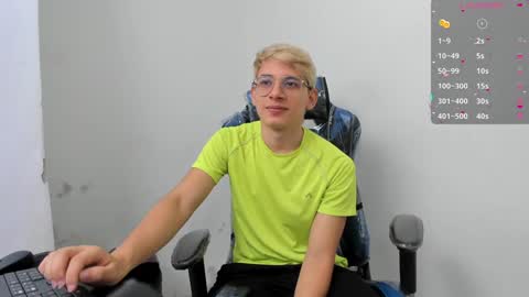 JOSEPH BROWN online show from December 12, 11:29 am