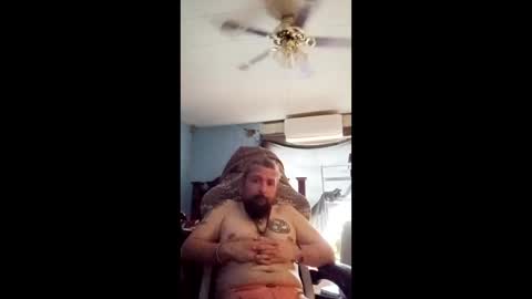 Snapshot of josephamize1991 chatting on April 3, 8:29 pm josephamize1991 online show from April 3, 8:29 pm