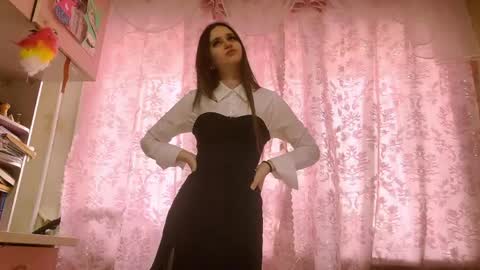 Emily Carter online show from April 21, 8:42 am