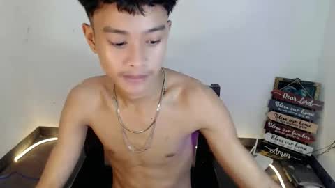 Snapshot of josh_bigcockxxx chatting on March 8, 2:04 am JOSH online show from March 8, 2:04 am