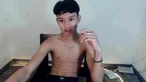 Snapshot of josh_bigcockxxx chatting on March 21, 12:32 pm JOSH online show from March 21, 12:32 pm