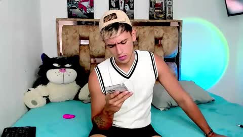 JOSH online show from November 12, 6:14 am