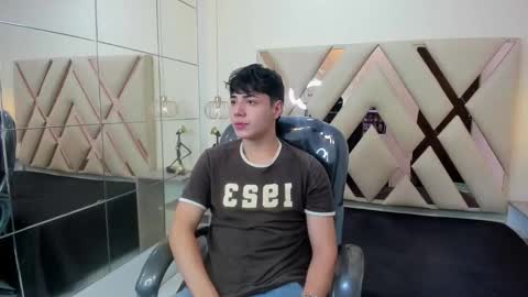josh_leon22 online show from October 13, 3:50 am