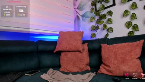 Snapshot of joshmiller___ chatting on April 21, 8:01 pm joshmiller___ online show from April 21, 8:01 pm