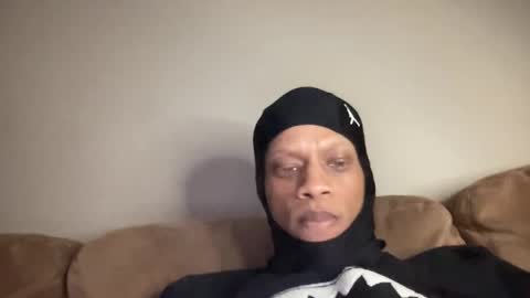 Snapshot of joshperrygoon chatting on January 1, 3:23 am joshperrygoon online show from January 1, 3:23 am