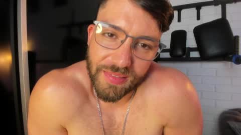      Joshua The Lion  online show from December 19, 2:12 am