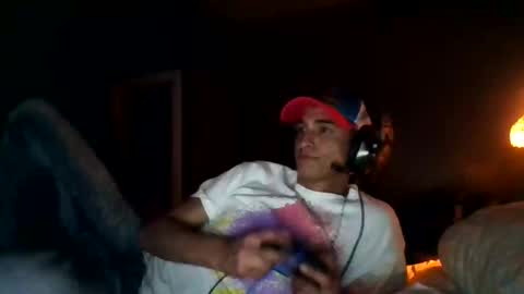 Snapshot of joshuamadeit123 chatting on November 13, 11:14 pm joshuamadeit123 online show from November 13, 11:14 pm