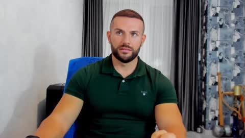 joshuamuscle69 online show from December 9, 1:02 pm