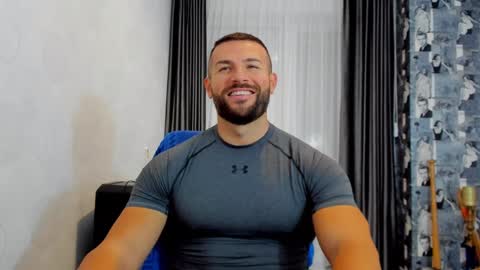 joshuamuscle69 online show from December 10, 5:50 am