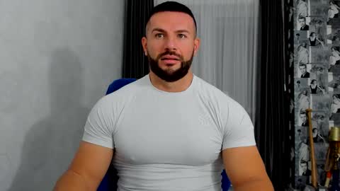 joshuamuscle69 online show from December 1, 7:35 am