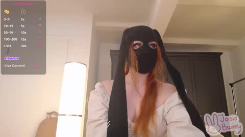 Snapshot of josie_bunny chatting on November 4, 11:42 am Josie Bunny 3 online show from November 4, 11:42 am