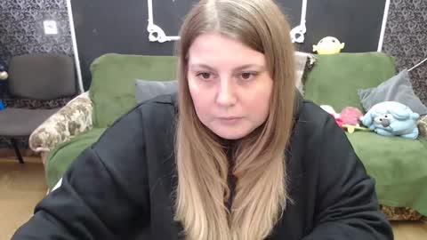 josiesun771 online show from February 21, 10:39 am