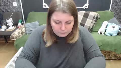 josiesun771 online show from January 17, 8:30 am