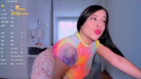 Josiie Skyes online show from October 22, 6:40 pm