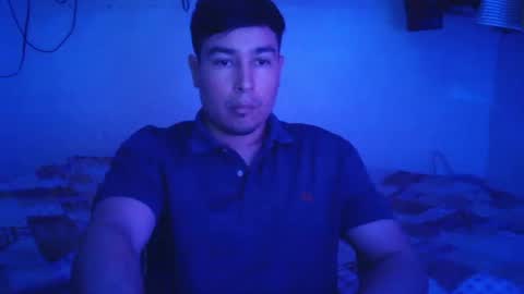 Snapshot of josq121 chatting on July 30, 3:22 pm josq121 online show from July 30, 3:22 pm