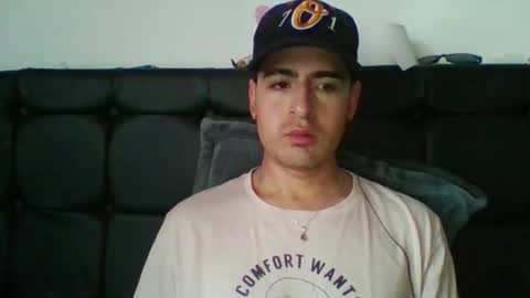 josux8 online show from November 7, 6:41 pm