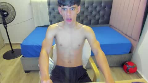 Snapshot of josy_11 chatting on March 25, 12:27 am josy online show from March 25, 12:27 am