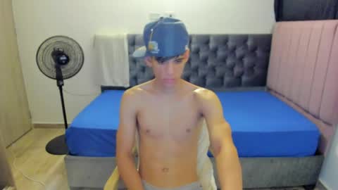 Snapshot of josy_11 chatting on March 27, 11:26 pm josy online show from March 27, 11:26 pm