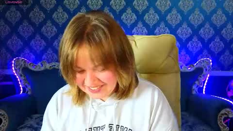 Snapshot of josymorgan chatting on February 13, 2:35 pm josymorgan online show from February 13, 2:35 pm