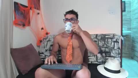 Im Jouliano online show from October 30, 8:42 pm