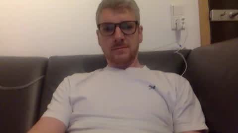 journey_112 online show from April 3, 6:06 pm